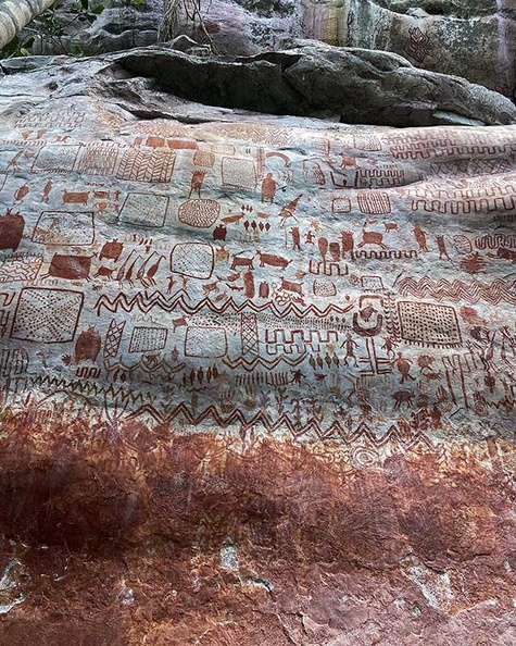 Cerro Azul Petroglyphs-2 Tatiana ed Ms.jpg
