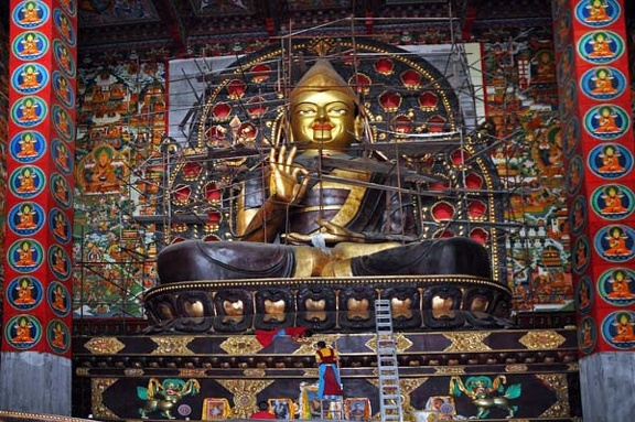 Brand new statue of Tsongkhapa in Lithang Gonpa, the founder of the Gelukpa tradition